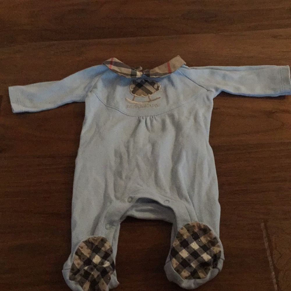 Darling Burberry sleeper